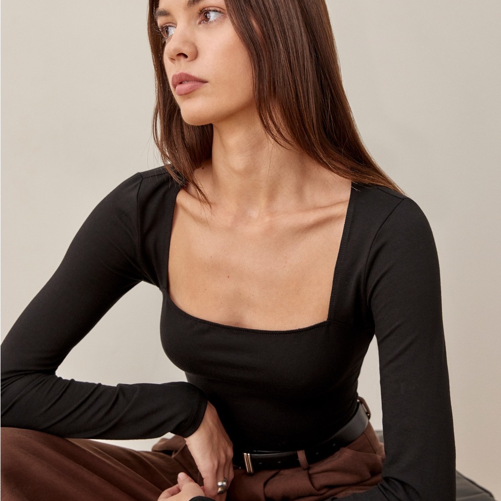 Reformation Black Walter Top!!